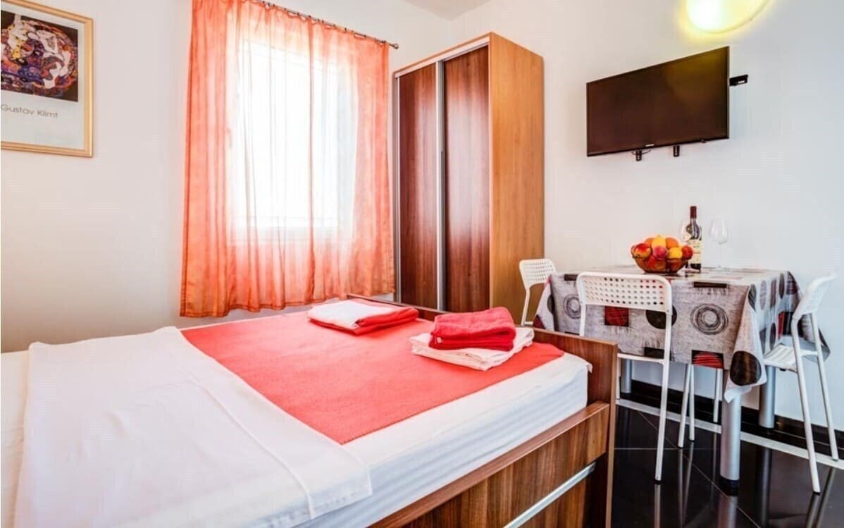 Brzalovich 3* суреті